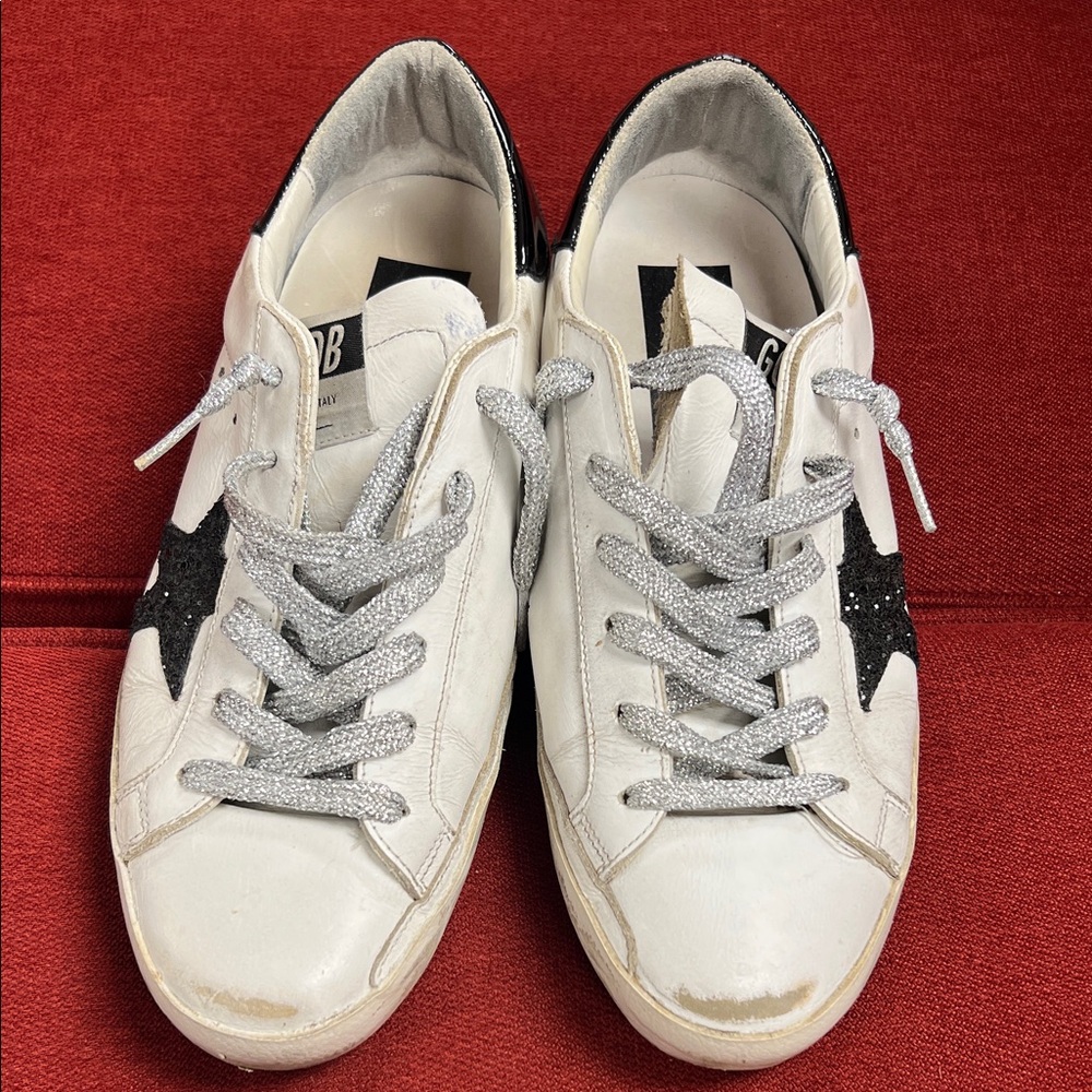 Golden Goose White Sneakers with Black Accents 100% authentic